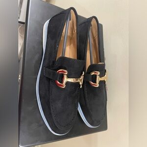 Yoki Black Dress Shoes with Gold Accent